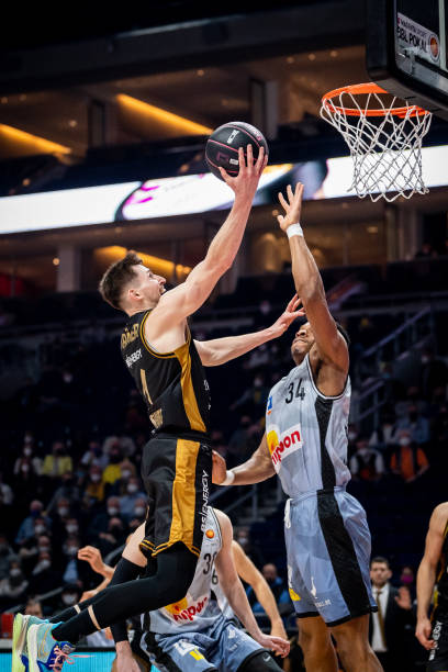 他迅速应对 他迅速应对